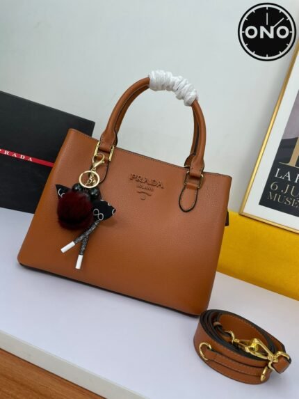 023 ONO prada women 2025 new arrival top version & factory direct